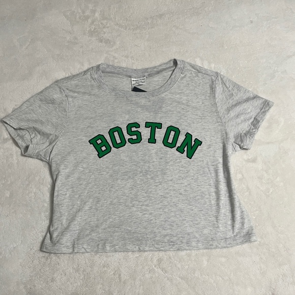 Where I'm From Women's Boston White Wicked Cropped T-Shirt - Picture 7 of 7